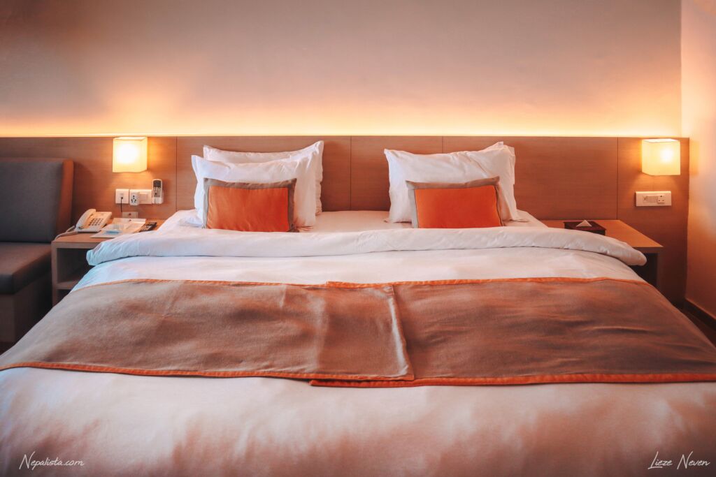 club himalaya room and bed